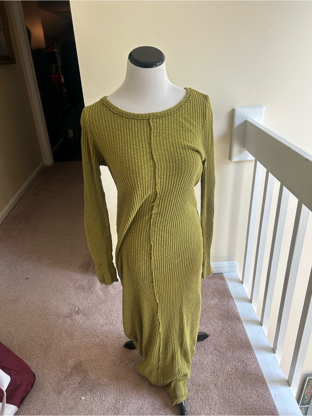 T.La Olive Ribbed Long-Sleeve Midi Dress